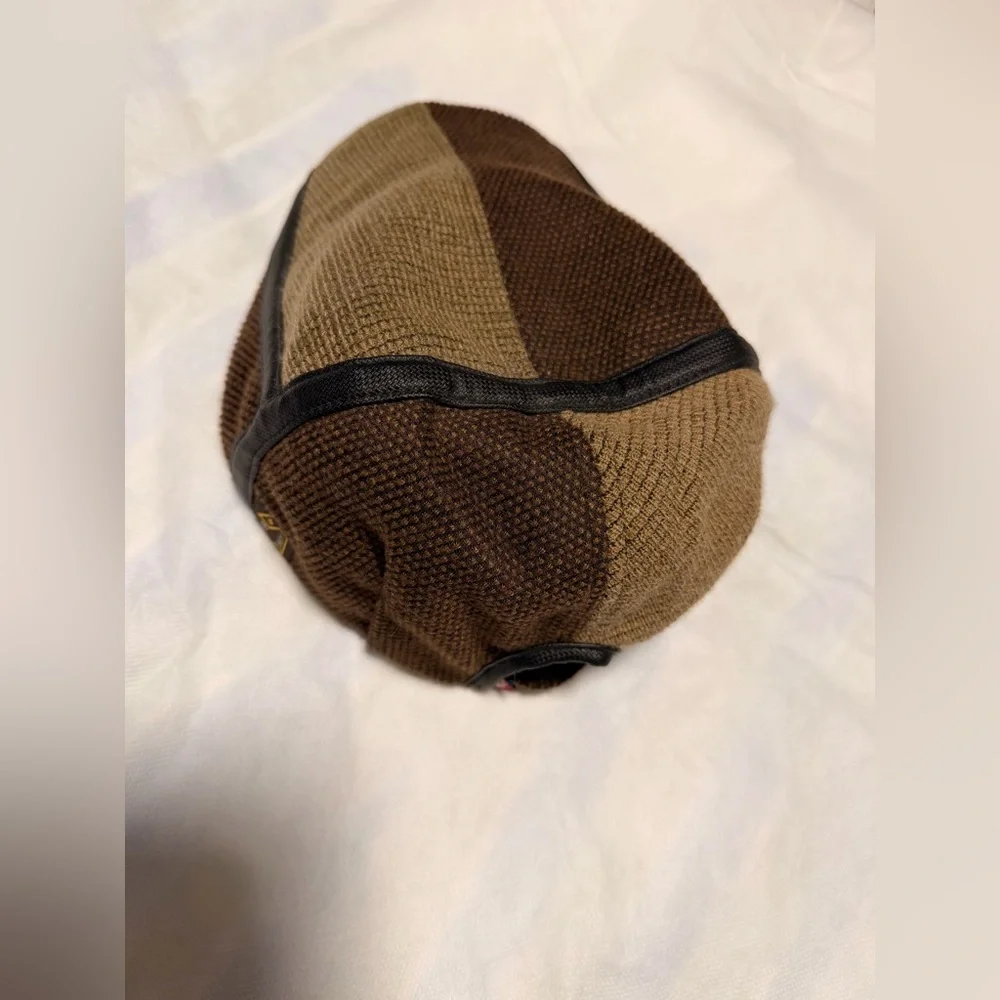 Two-Tone Brown Men's Snapback cap. - Picture 3 of 5